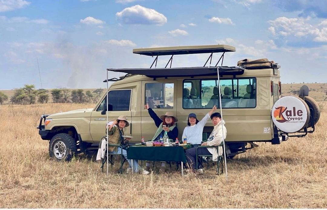 Tanzania & Zanzibar Safari – From Wild Savannahs to Ocean Paradise